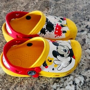 Disney MICKEY Kids Crocs - Yellow and Red SIZE 8 toddler HTF!